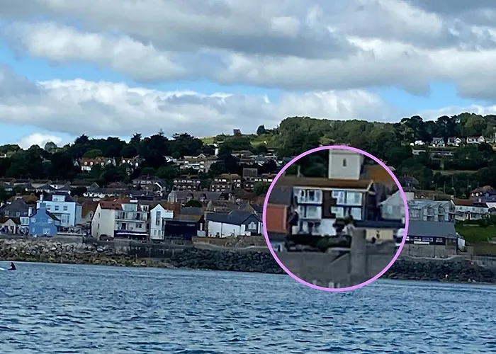 Vitamin Sea With A Sea View And Parking